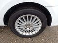 Mercedes-Benz V Class 2.2 V220d BlueTEC SE MPV 5dr Diesel G-Tronic+ Euro 6 (s/s) 7 Seat (163 ps) 21