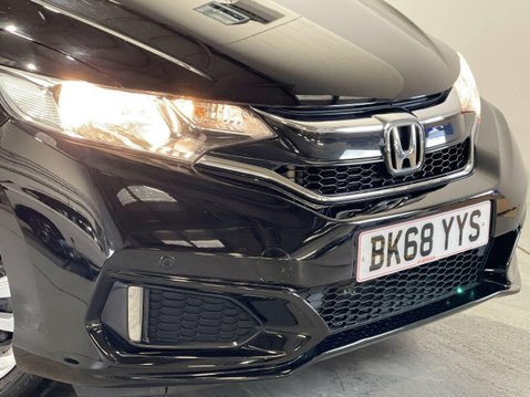 Honda Jazz 1.3 i-VTEC SE Navi Hatchback 5dr Petrol CVT Euro 6 (s/s) (102 ps) Alloys 10