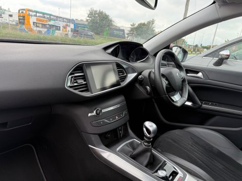 Peugeot 308 E-HDI FELINE 9