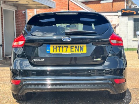 Ford Focus 1.0T EcoBoost ST-Line Euro 6 (s/s) 5dr 6