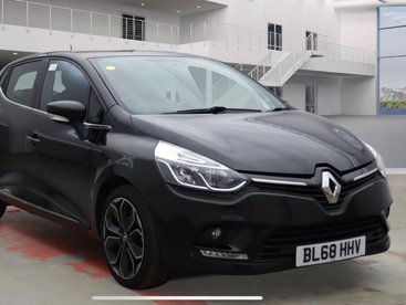Renault Clio 0.9 TCe Iconic Euro 6 (s/s) 5dr