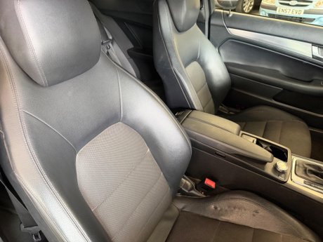Mercedes-Benz C Class 2.1 C220 CDI BlueEfficiency AMG Sport Edition 125 G-Tronic+ Euro 5 (s/s) 2d 11