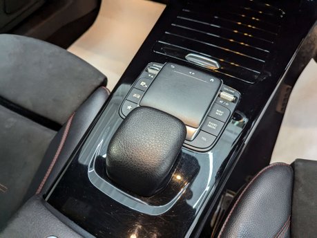 Mercedes-Benz A Class 1.3 A 200 AMG Line Exeutive Auto 5dr 83