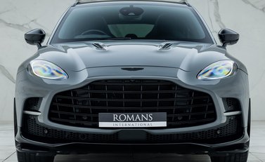 Aston Martin DBX 707 4