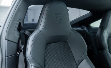 Porsche 911 Turbo S (992) 15