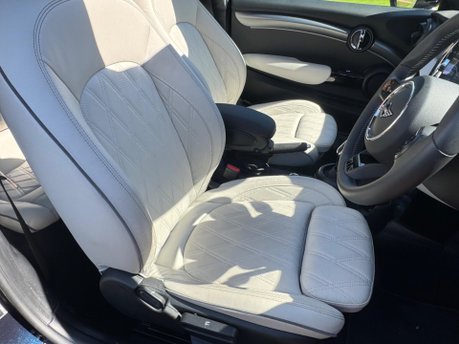 Mini Hatch COOPER EXCLUSIVE 20