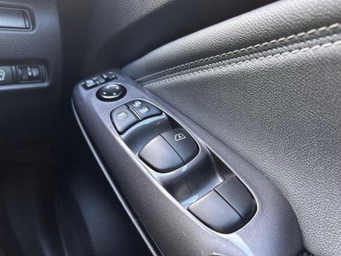 Nissan Juke DIG-T TEKNA 33