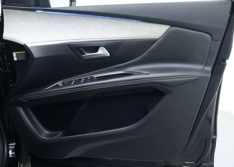 Peugeot 3008 1.6 13.2kWh GT SUV 5dr Petrol Plug-in Hybrid e-EAT 4WD Euro 6 (s/s) (300 ps 41