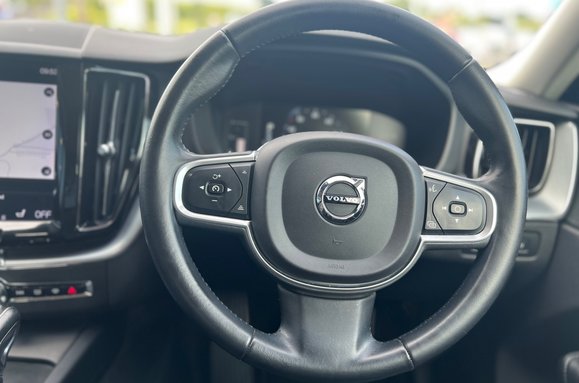 Volvo XC60 D4 MOMENTUM AWD AUTO 34