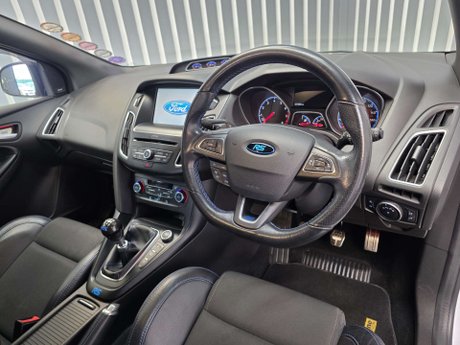 Ford Focus 2.3T EcoBoost RS Hatchback 5dr Petrol Manual AWD Euro 6 (s/s) (350 ps) 43