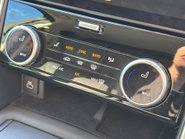 Land Rover Discovery D300 HSE Mhev Panel Van - Full LR Service History 26