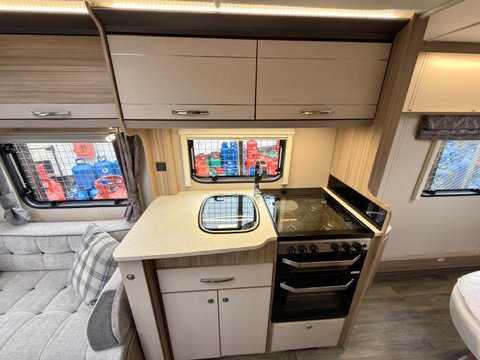 Coachman Acadia 575  20