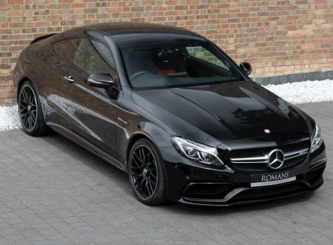 Mercedes-Benz C Class C63 Coupe 8