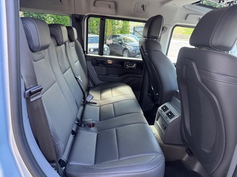 Ineos Grenadier FIELDMASTER EDITION 33