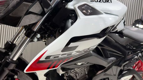 Suzuki GSX-S GSX 125 S 2024 ONLY 1K STUNNING 15BHP LEARNER 125CC SPORT 21