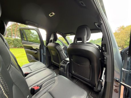 Volvo XC90 T8 TWIN ENGINE R-DESIGN AWD 10
