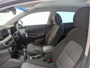 Hyundai TUCSON 1.6 Tucson SE Nav GDi 2WD 5dr 35