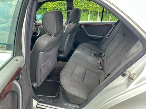 Mercedes-Benz C Class 1.8 C180 Elegance 4dr 12