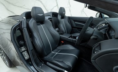 Aston Martin V12 Vantage S Roadster 18