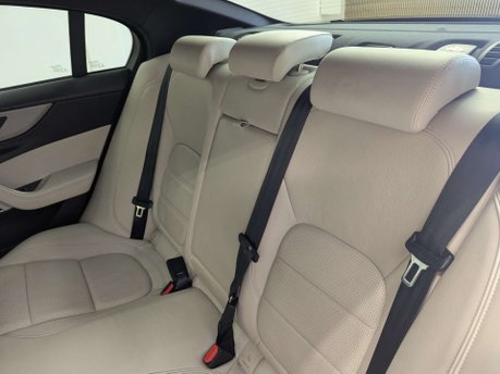 Jaguar XE 2.0 XE R-Dynamic S Auto 4dr 43