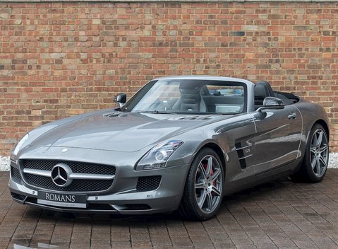 Mercedes-Benz SLS AMG Roadster 6