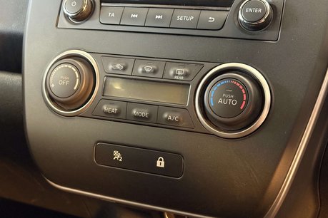 Nissan LEAF 24kWh Visia Hatchback 5dr Electric Auto (107 bhp) 15