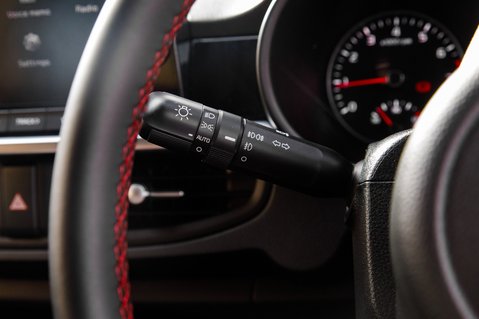 Kia Picanto GT-LINE 16