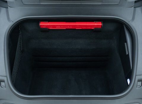 Porsche 911 GT3 Touring (992) 36