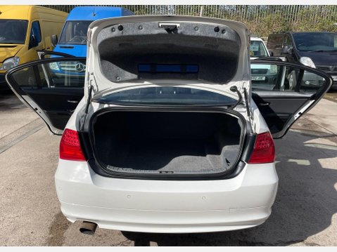 BMW 3 Series 2.0 318d SE Euro 5 4dr 13