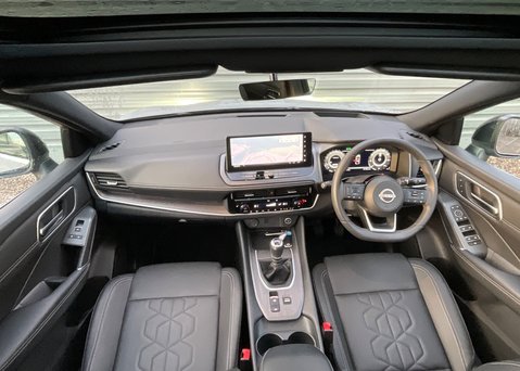 Nissan Qashqai DIG-T TEKNA 15