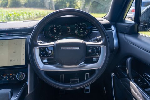 Land Rover Range Rover P440e SE 11