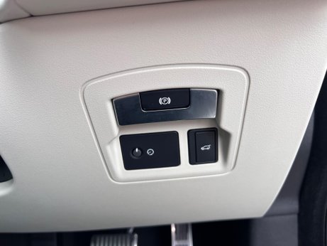 Land Rover Range Rover Velar 2.0 D240 R-Dynamic HSE Auto 4WD Euro 6 (s/s) 5dr 51