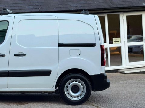 Citroen Berlingo 1.6 BlueHDi 625 LX Panel Van 5dr Diesel ETG6 L1 (109 g/km, 100 bhp) 20