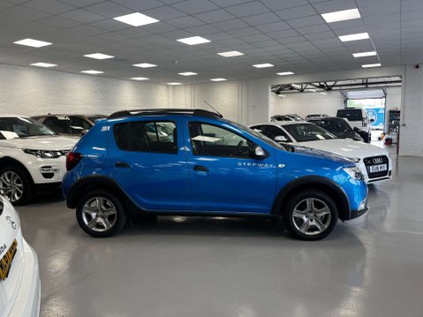 Dacia Sandero 0.9 Sandero Stepway Essential TCe 5dr 5