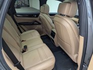 Porsche Cayenne 3.0 Cayenne V6 Auto 4WD 5dr 57