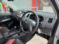Toyota Hilux INVINCIBLE X 4X4 D-4D DCB AUTO 19