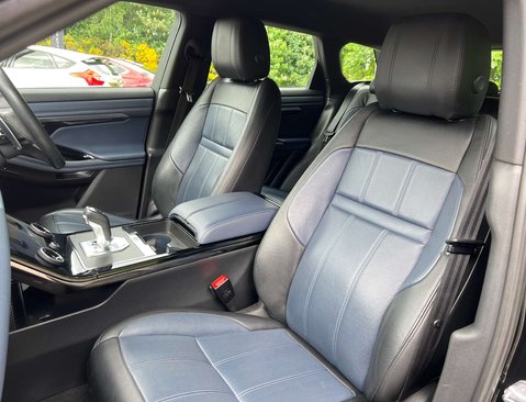 Land Rover Range Rover Evoque 1.5 Range Rover Evoque R-Dynamic SE P300e Auto 4WD 5dr 38