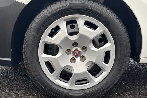 Fiat Doblo 16V Tecnico Maxi Multijet II 105 ps Panel Van 29