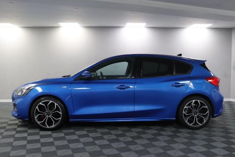 Ford Focus ST-LINE X 18