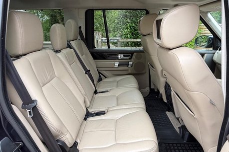 Land Rover Discovery 3.0 SD V6 HSE Luxury SUV 5dr Diesel Auto 4WD Euro 6 (s/s) (256 bhp) 31