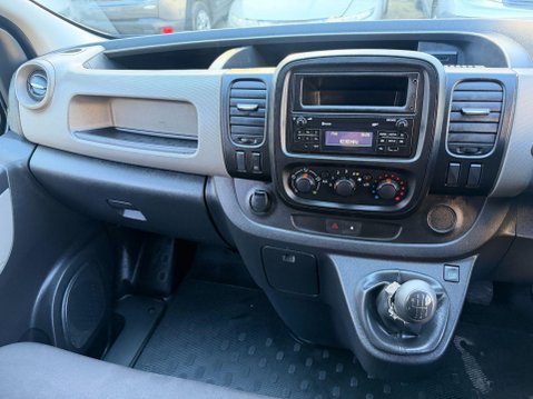Renault Trafic 1.6 dCi 27 Business Panel Van 5dr Diesel Manual SWB Standard Roof Euro 6 (9 33