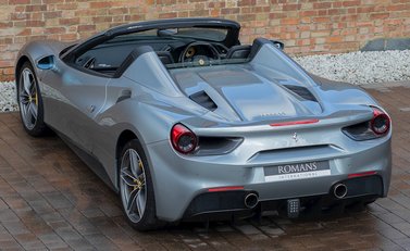 Ferrari 488 Spider 11