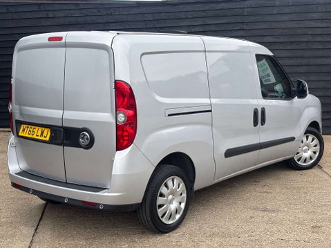 Vauxhall Combo 1.2 Combo 2300 Sport CDTi ecoFLEX S/S 24