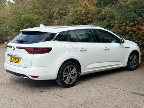 Renault Megane 1.5 Blue dCi Iconic Sport Tourer Euro 6 (s/s) 5dr 7