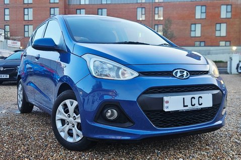 Hyundai i10 SE.. AUTOMATIC.. 1 PREVIOUS OWNER.. 6 SERVICE STAMPS,VERY WELL CARED FOR 2