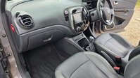 Renault Captur 1.5 dCi ENERGY Signature Nav Auto Euro 6 (s/s) 5dr 42