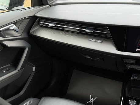 Audi A3 RS 3 TFSI QUATTRO CARBON BLACK 62