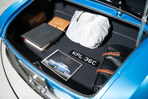 Ferrari 330GT 2+2. FULL NUT & BOLT RESTO. CONCOURS EXAMPLE. 3