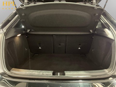 Mercedes-Benz A Class 1.5 A180d SE Hatchback 5dr Diesel 7G-DCT Euro 6 (s/s) (116 ps) 21