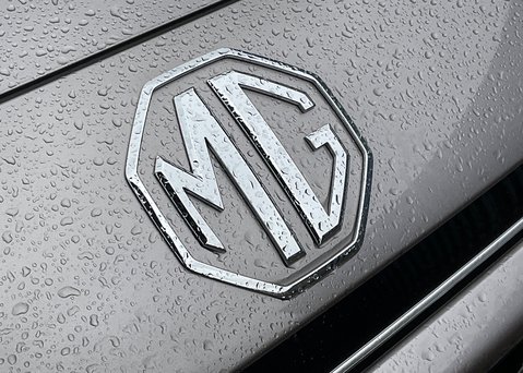 MG HS 1.5 T-GDI TROPHY 4